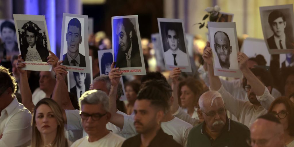 Crowded Sé Cathedral commemorates 50 years since Herzog's murder