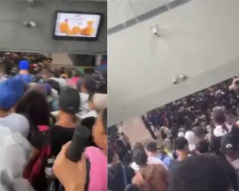 Aglomeración en el Metro tras reducción de jornada laboral por tormenta Melissa