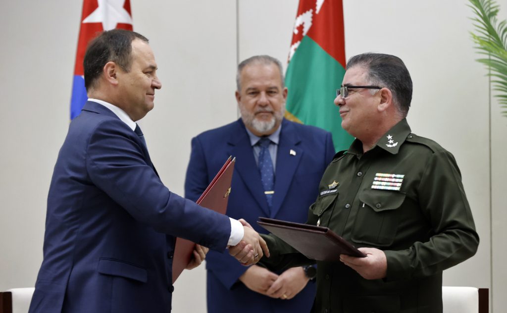 Cuba and Belarus agree to increase their military cooperation