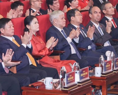 Cuba passes the hat and Vietnam deposits 21 million dollars