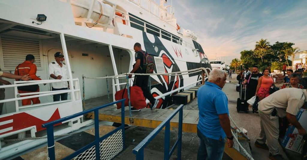 Cuba rented the Mexican catamaran who travels between Batabanó and Nueva Gerona