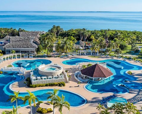 Cuba will rent hotels to the international chains that manage them