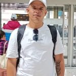 Cuban political prisoner Luis Robles, “the young man with the banner,” arrives in Madrid