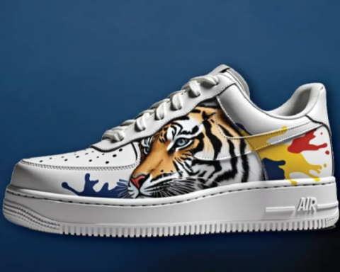 Customized Abelardo de la Espriella tennis shoes: how much do they cost and why do you sell them?