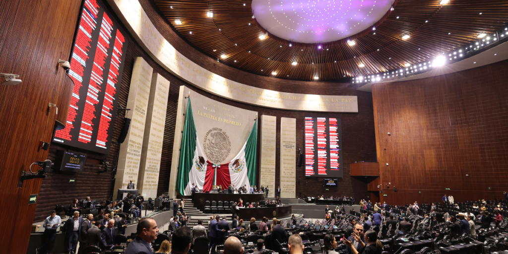 Deputies generally approve Sheinbaum's customs law