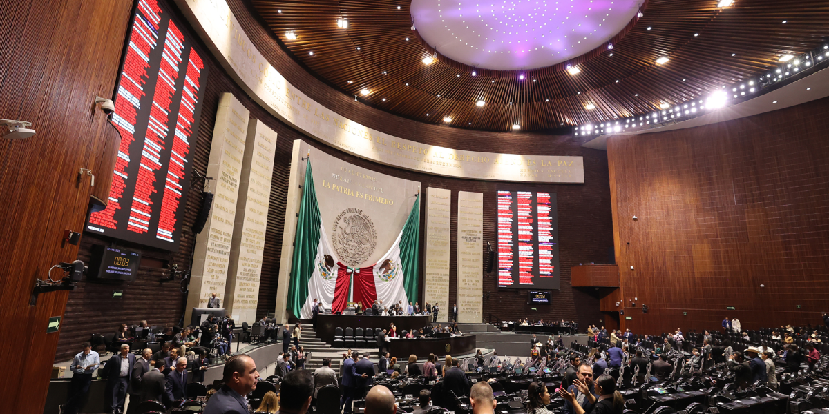 Deputies generally approve Sheinbaum's customs law