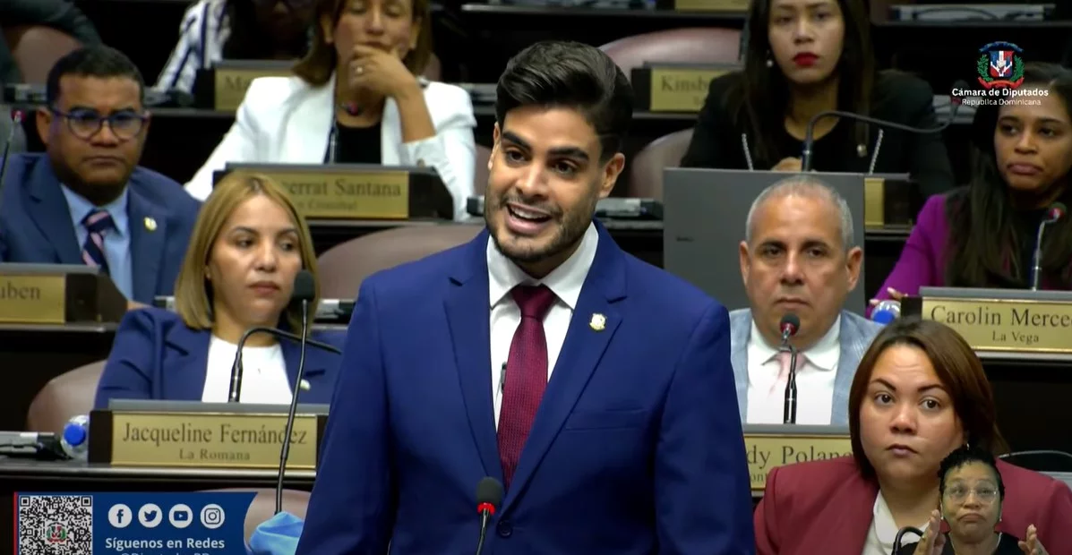 Deputy Bray Vargas speaks for the first time after intimate video filtration: "Nothing happened there"