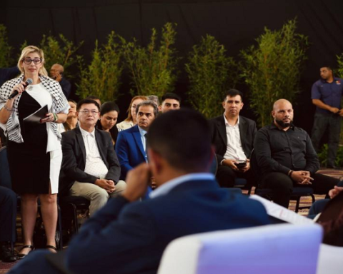 Deputy Fayruz Bazzi: World peace can only be built on pillars of justice