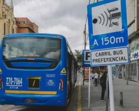 Do you use Carrera 13, in Bogotá? These behaviors will now be punished with a photo fine