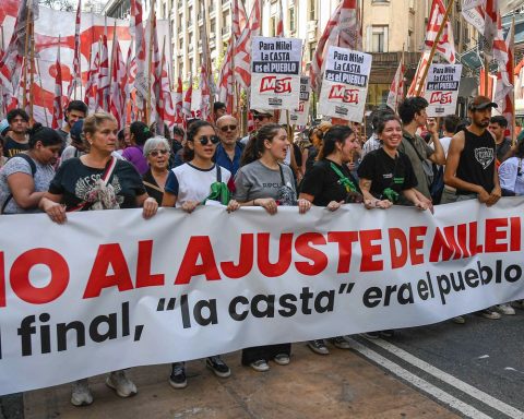 Documentary about economic reforms in Argentina premieres today