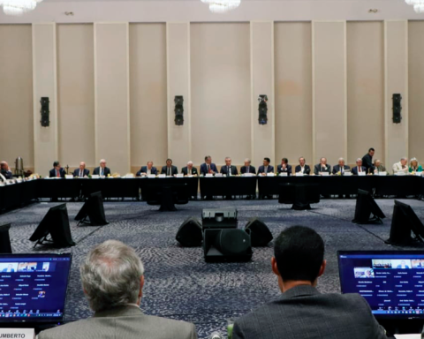 Ebrard urges businessmen to "speed up" to public consultations for the review of the T-MEC