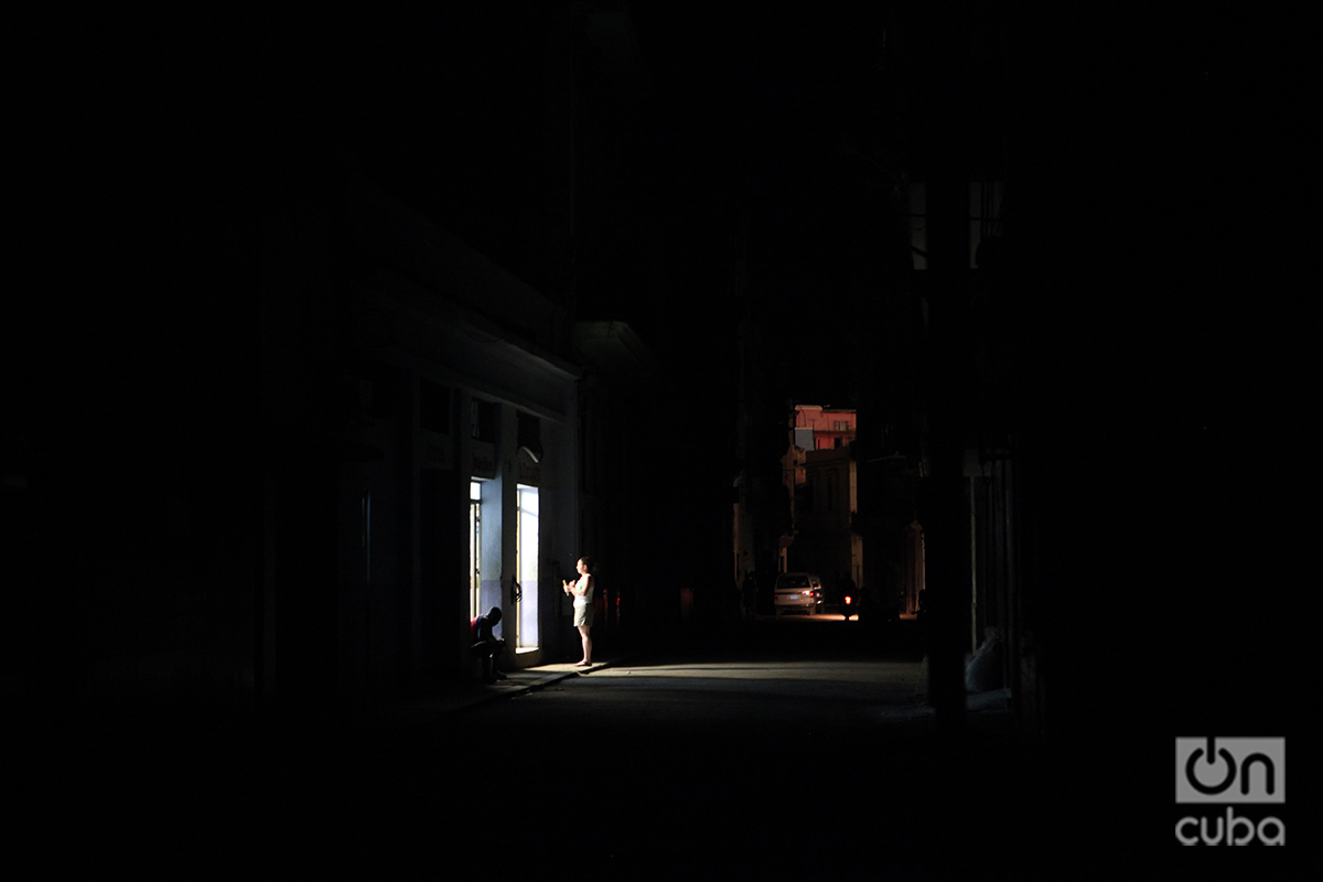 Energy crisis: Sunday of blackouts for half of the country during peak hours