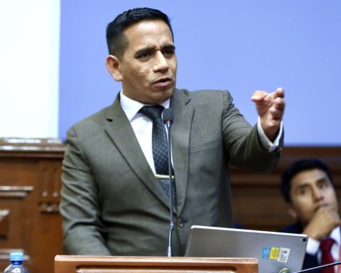 Ethics Commission: Vergara asks the Board of Directors to debate suspension of 3 congressmen