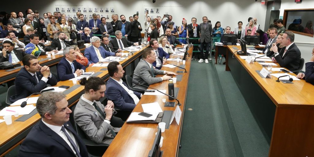 Ethics Council files representation against Eduardo Bolsonaro