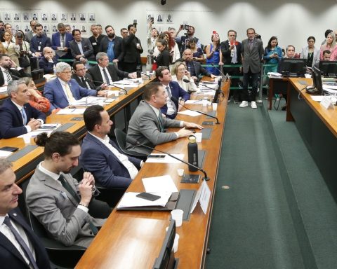 Ethics Council files representation against Eduardo Bolsonaro