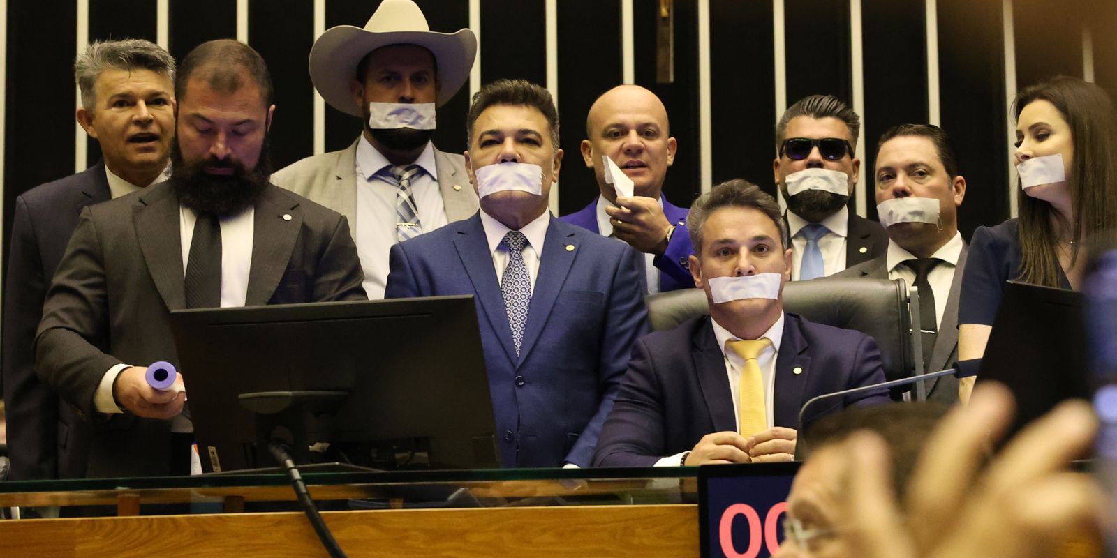 Ethics Council opens case against deputies involved in riot