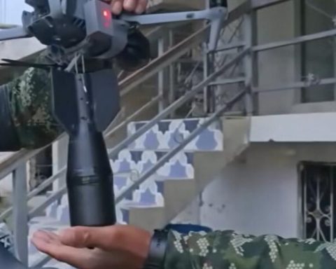 FARC dissidents attack the El Bordo Police Station (Cauca) with drones