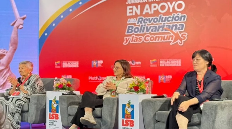 Female voices rise in Caracas against the imposition of imperial models