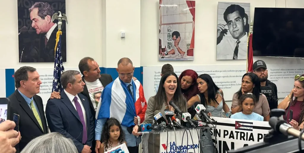 Ferrer: “My intention is to return as soon as possible to end tyranny”