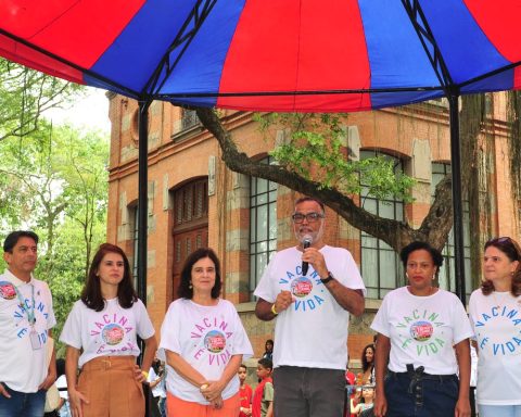 Fiocruz celebrates multivaccination day with appreciation for science