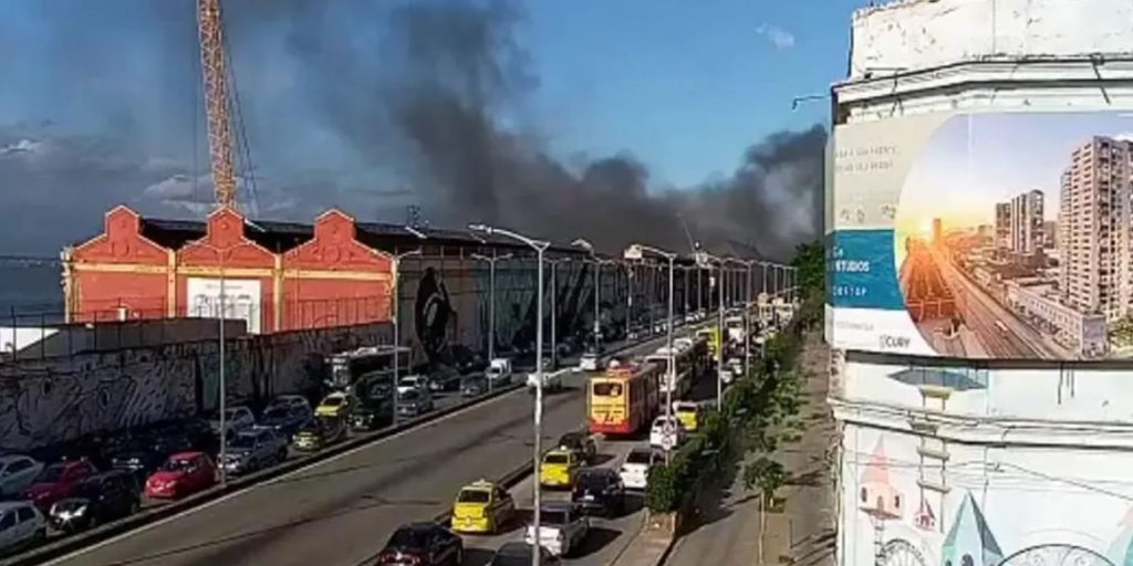 Fire hits samba school shed in Rio's port area