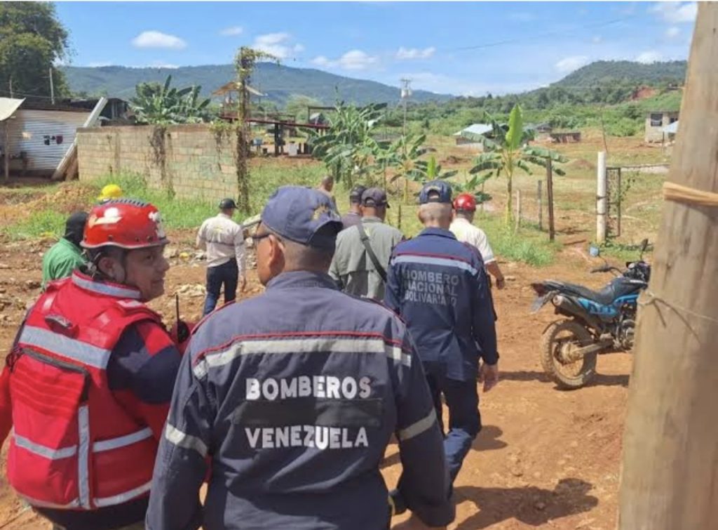 Firefighters find more victims of the flooded mine in Bolívar: five bodies recovered