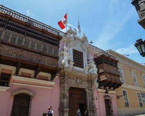 Foreign Ministry provides support to Peruvians stranded in Jamaica after Hurricane Melissa