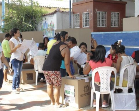 Four candidates will contest the Governorship of Magdalena in the atypical elections of November 23