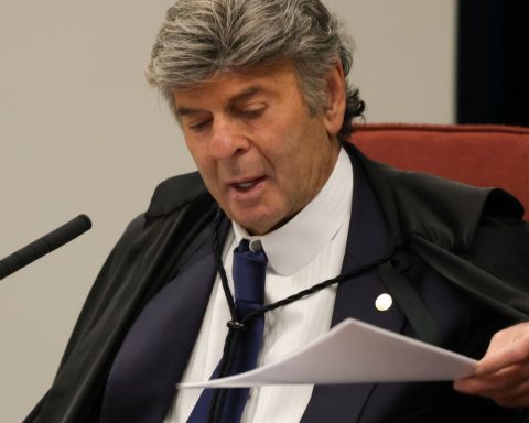 Fux requests review and suspends judgment on Moro’s appeal to the STF