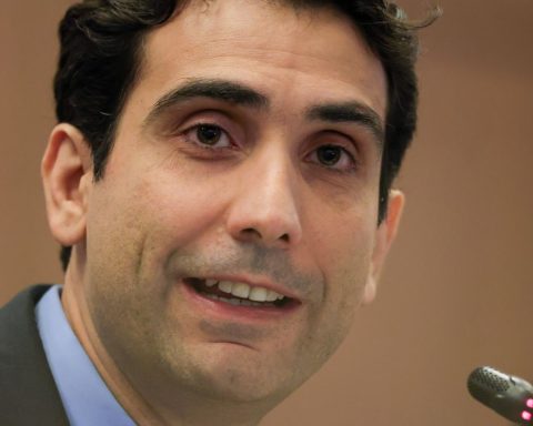 Galipolo says that job market is the most exuberant in 3 decades