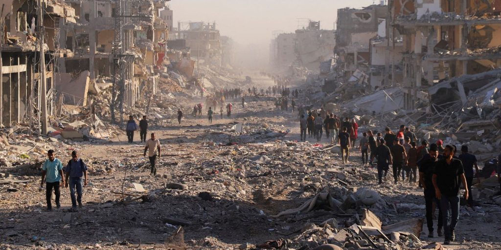 Gaza residents return to destroyed homes