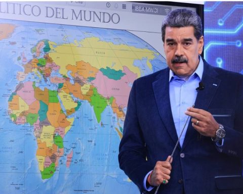 Given the escalation of the Venezuela-US conflict, which countries in the region does Maduro count on?