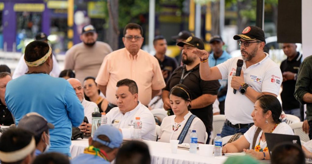 Government will deliver 100 thousand hectares of land to Barí community in the Catatumbo