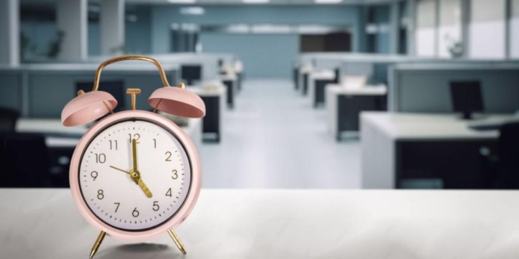 Greece approves controversial labor reform that allows days of up to 13 hours