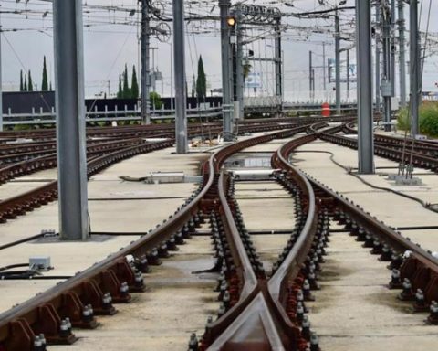 Groups led by Mota Engil Mexico and Gami earn contracts to build passenger trains