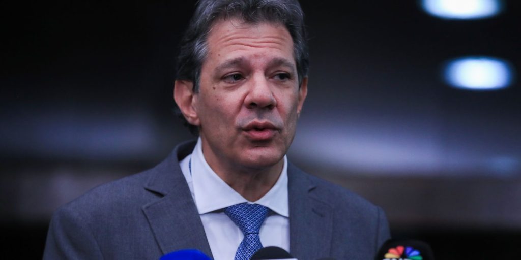 Haddad announces agreement to vote for MP that replaces IOF increase
