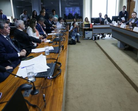 Haddad says cutting tax benefits is fighting privileges