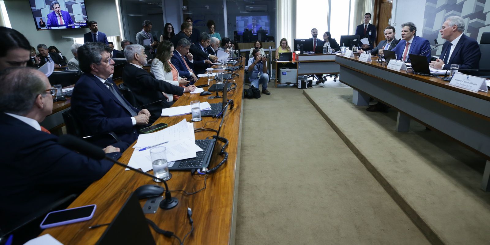 Haddad says cutting tax benefits is fighting privileges