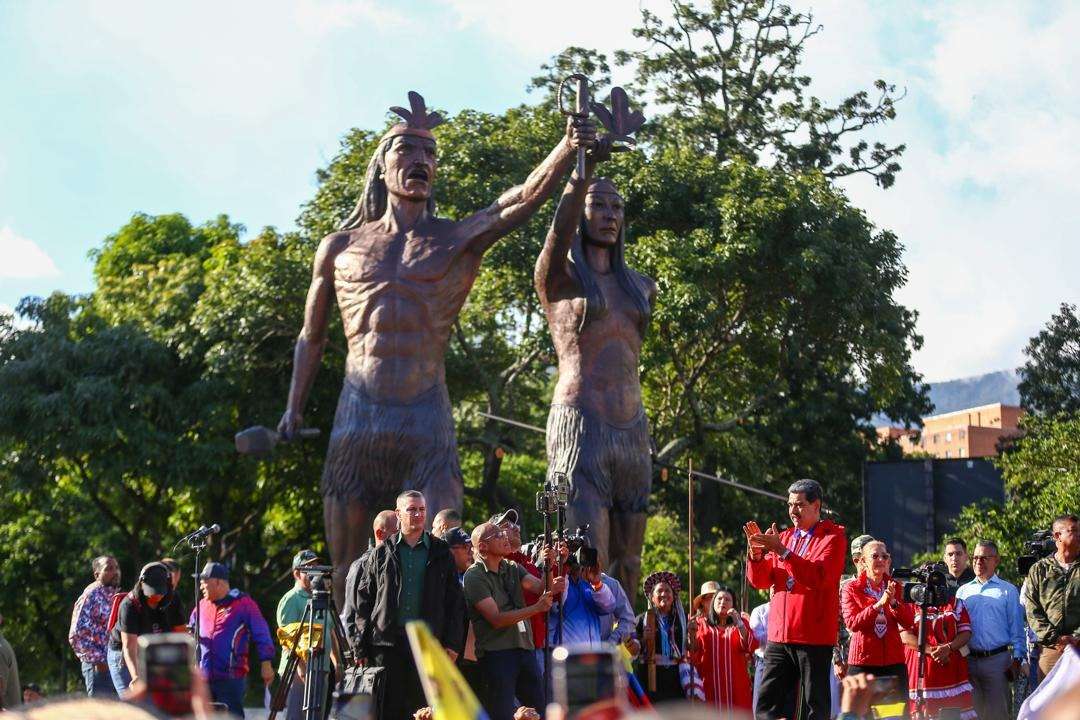 Head of State inaugurates Monument to Guaicaipuro and Urquía