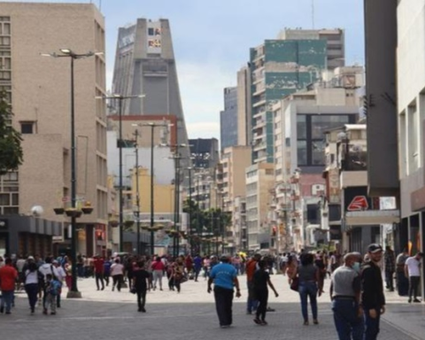 Hinterlaces: 83% of Venezuelans are willing to defend the homeland from foreign aggression