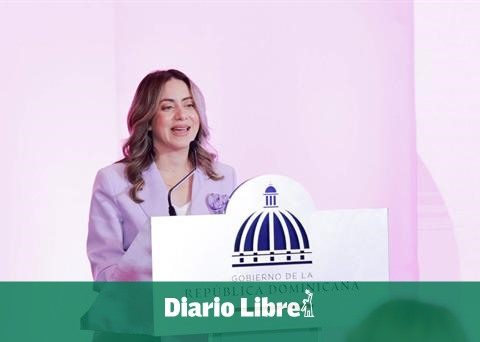 How many Dominicans have stopped receiving subsidies