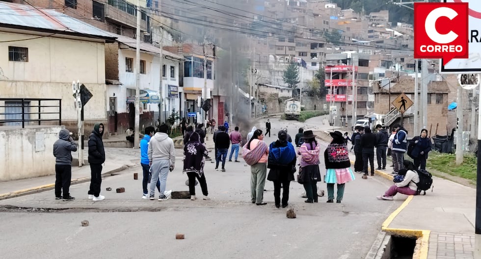 Huancavelica transporters begin indefinite strike due to non-compliance with agreements