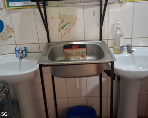 Huancayo: Chilca Health Center without a drop of water