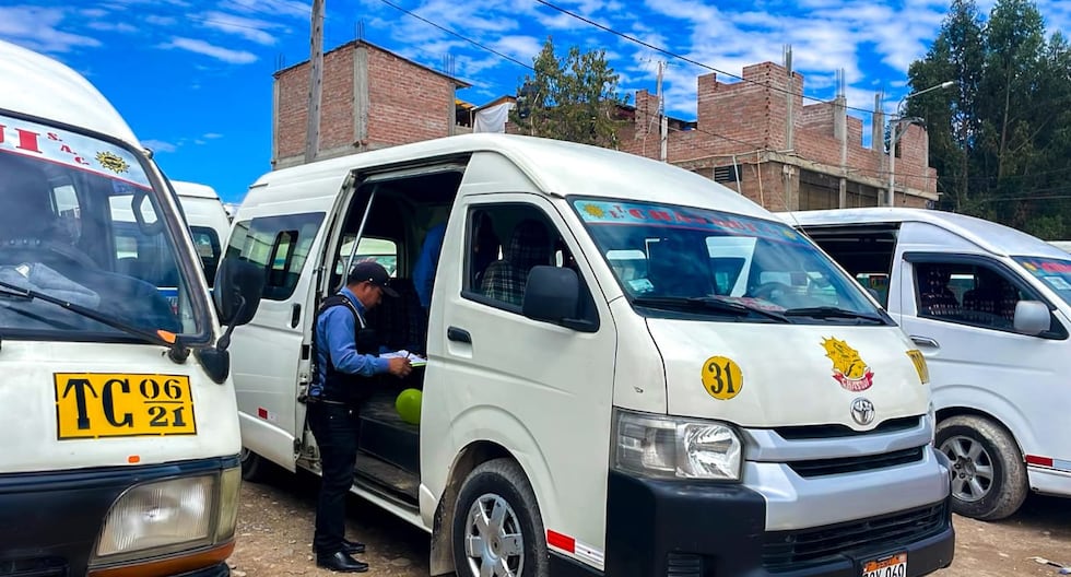 Huancayo: Leader authorizes route to combis on bridge not yet operational