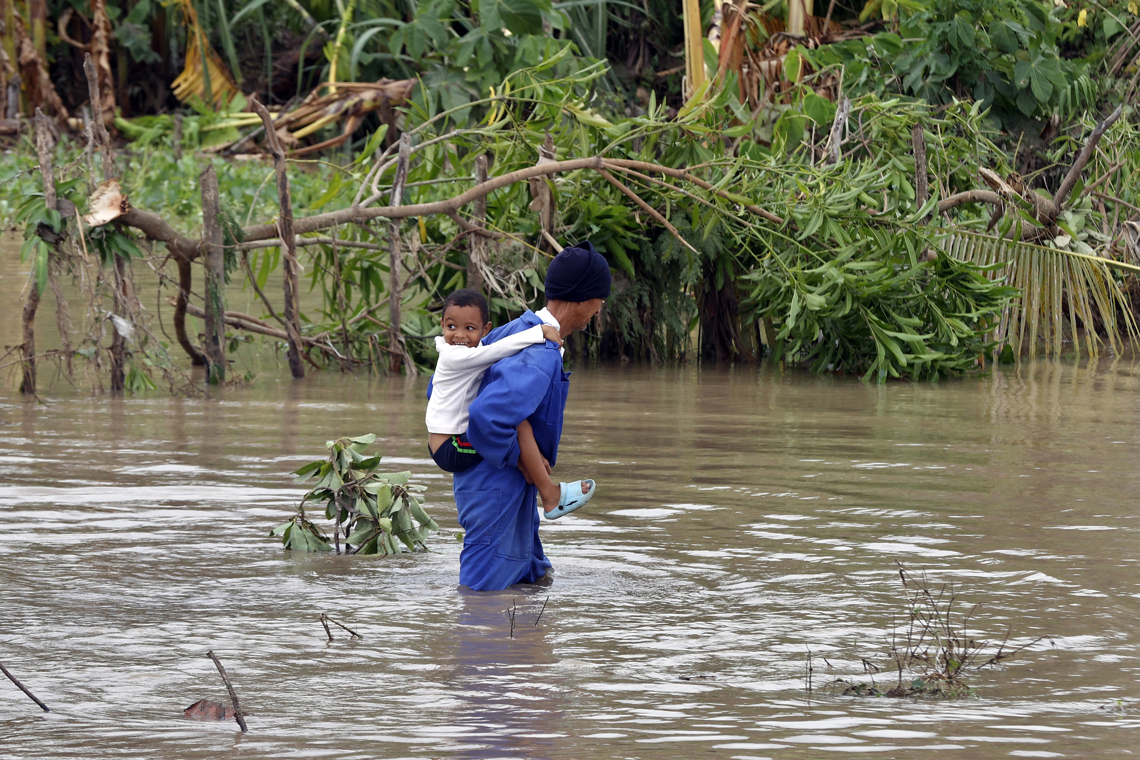 Hurricane Melissa: almost a hundred people are rescued in eastern Cuba after intense rains and river flooding