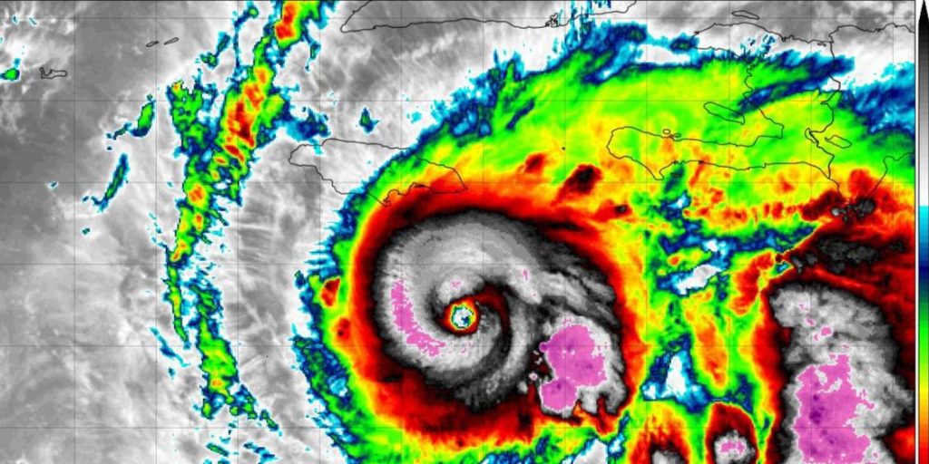 Huracán Melissa de camino a Jamaica y el Oriente cubano