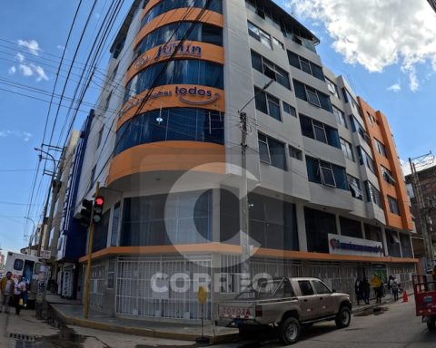 Illegal clinics operate with the approval of the Junín Regional Health Directorate