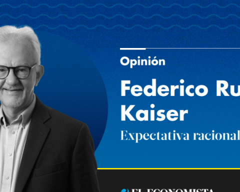 Immigrants and hamburgers in the United States