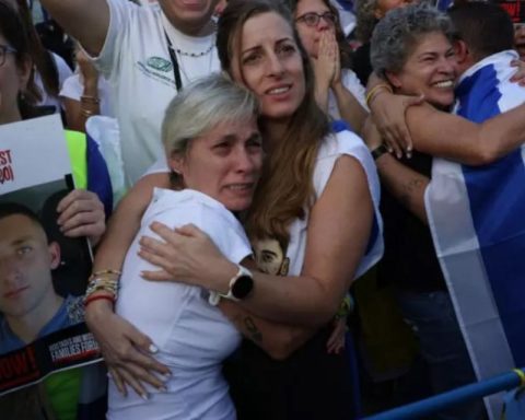Israel welcomes the last living hostages with joy and sorrow