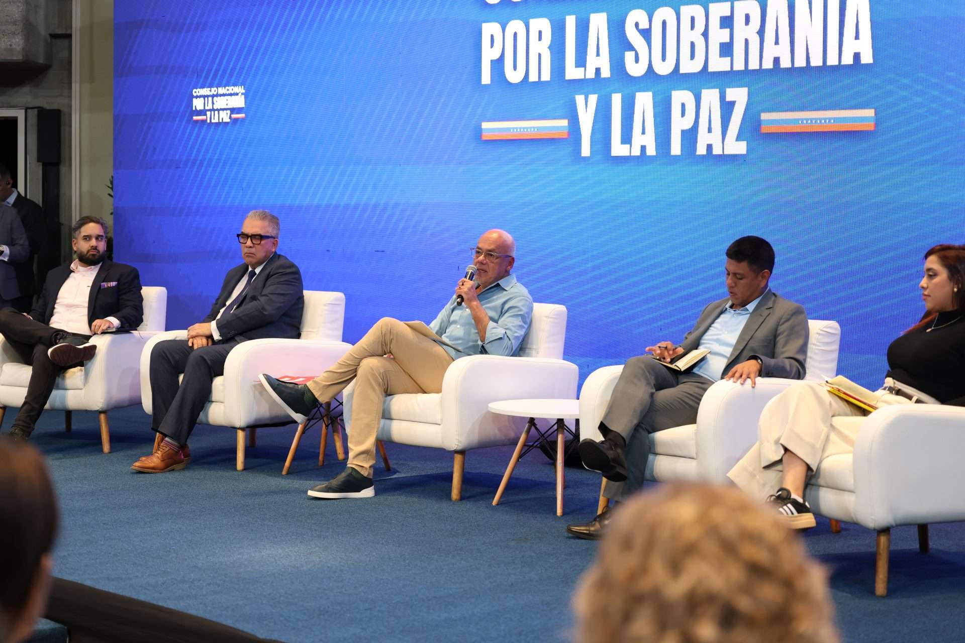 Jorge Rodríguez: the media must defend the truth about Venezuela